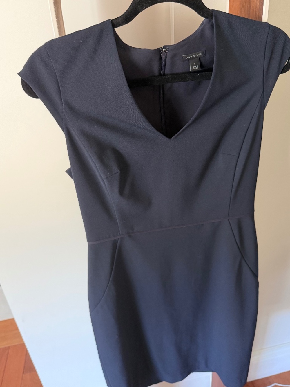 Ann Taylor Navy Sheath Dress | Size 0 | Career & Occasion